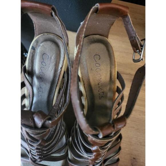 Coconuts by Matisse Brown Wedges Size 7 - Picture 5 of 6